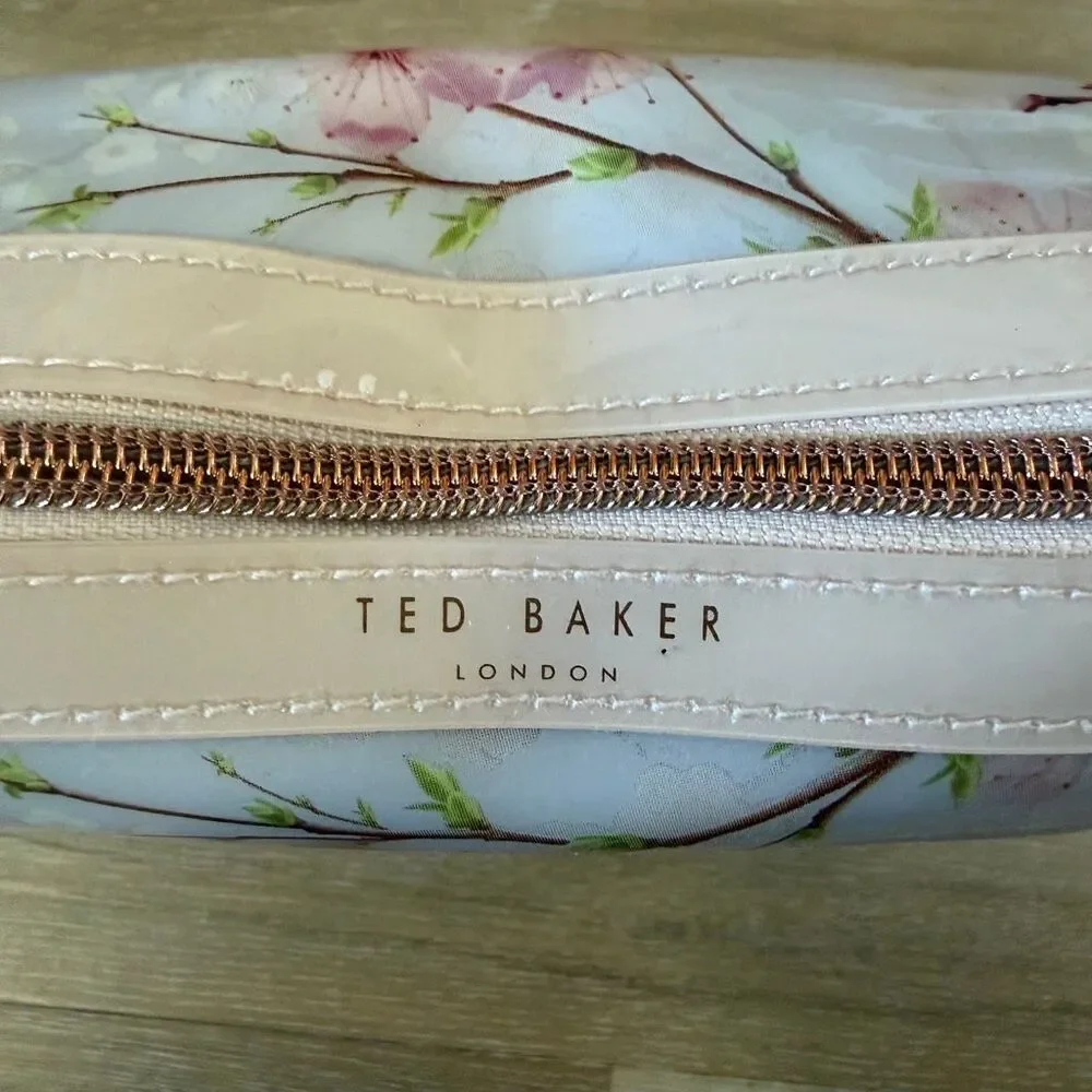 New Ted Baker Jilli Oriental Blossom Travel Wash Bag Cherry Blossom Print Luxury